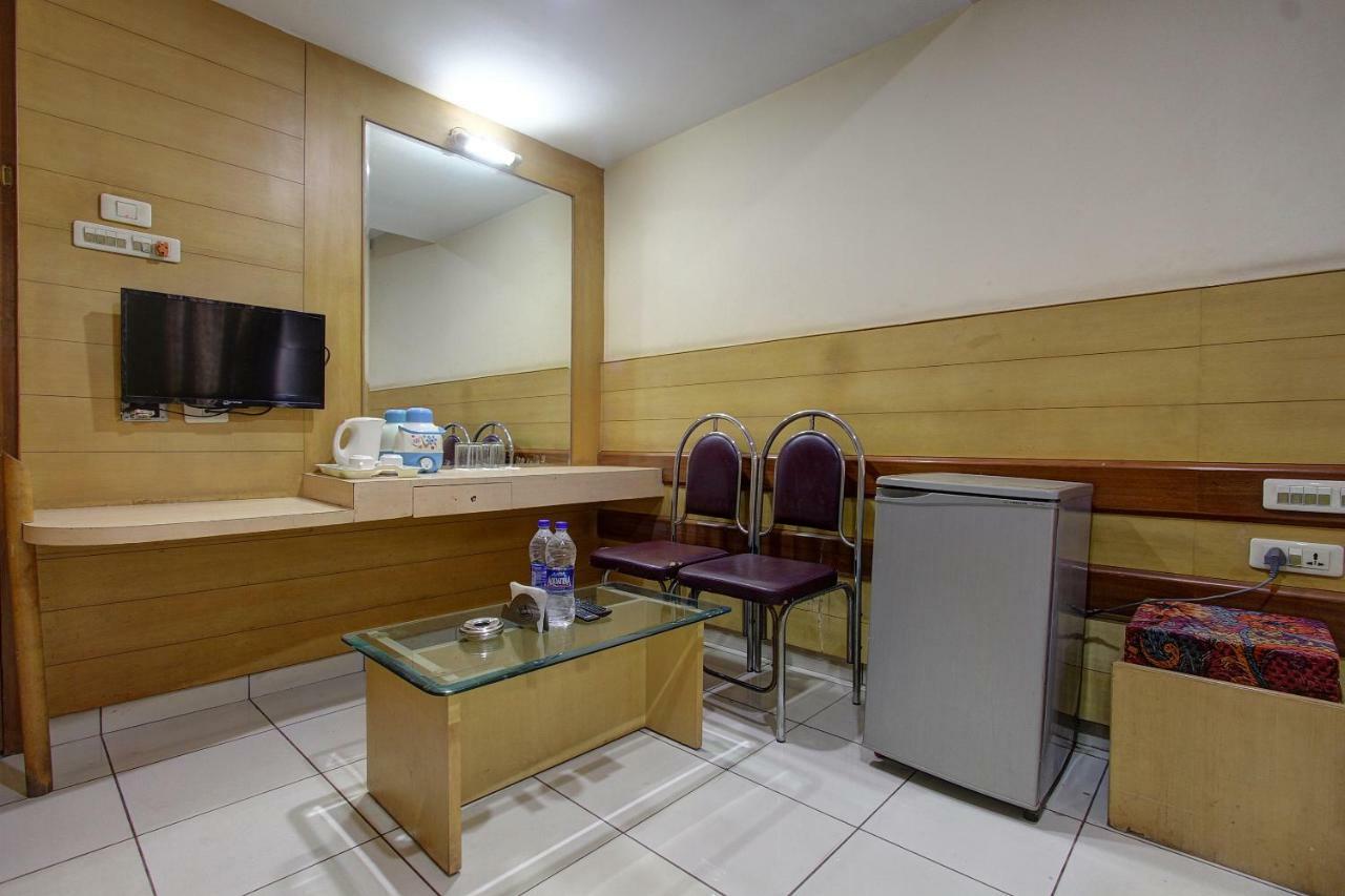 Hotel Rajsangam International Badami Extérieur photo