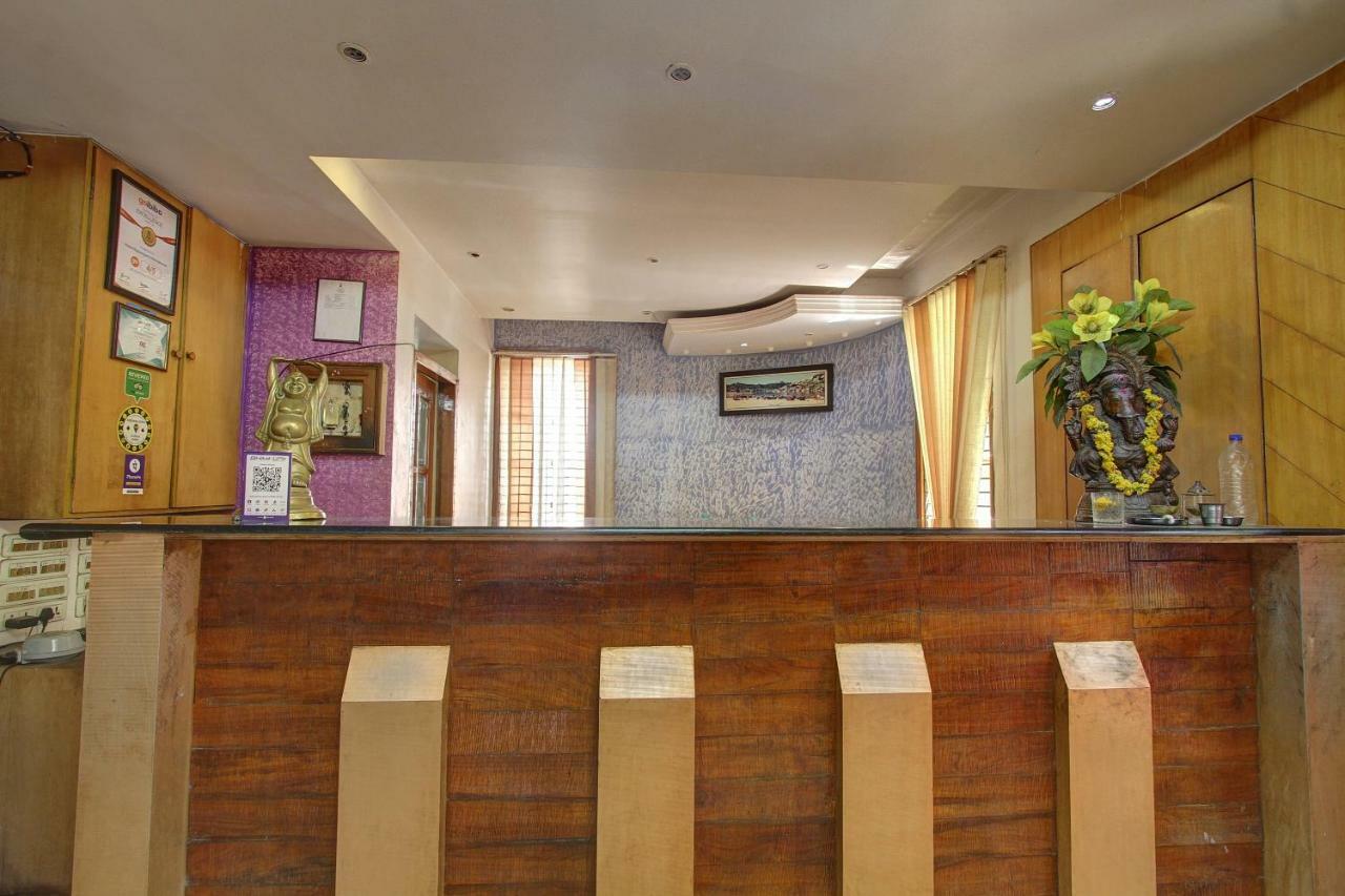 Hotel Rajsangam International Badami Extérieur photo